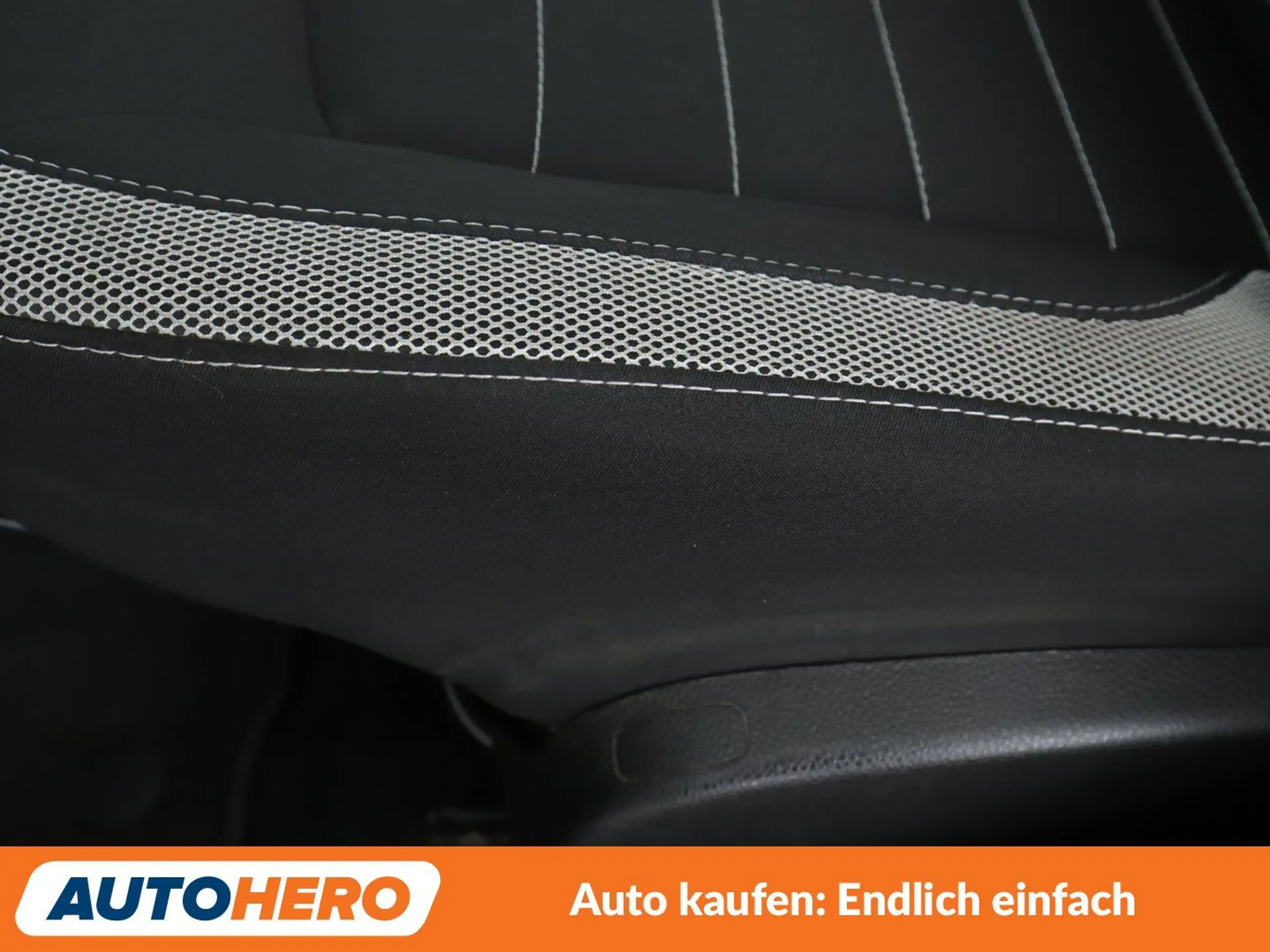 Dacia Sandero 0.9 TCe Stepway Essential *AHK*KLIMA*GARANTIE* — photo 25