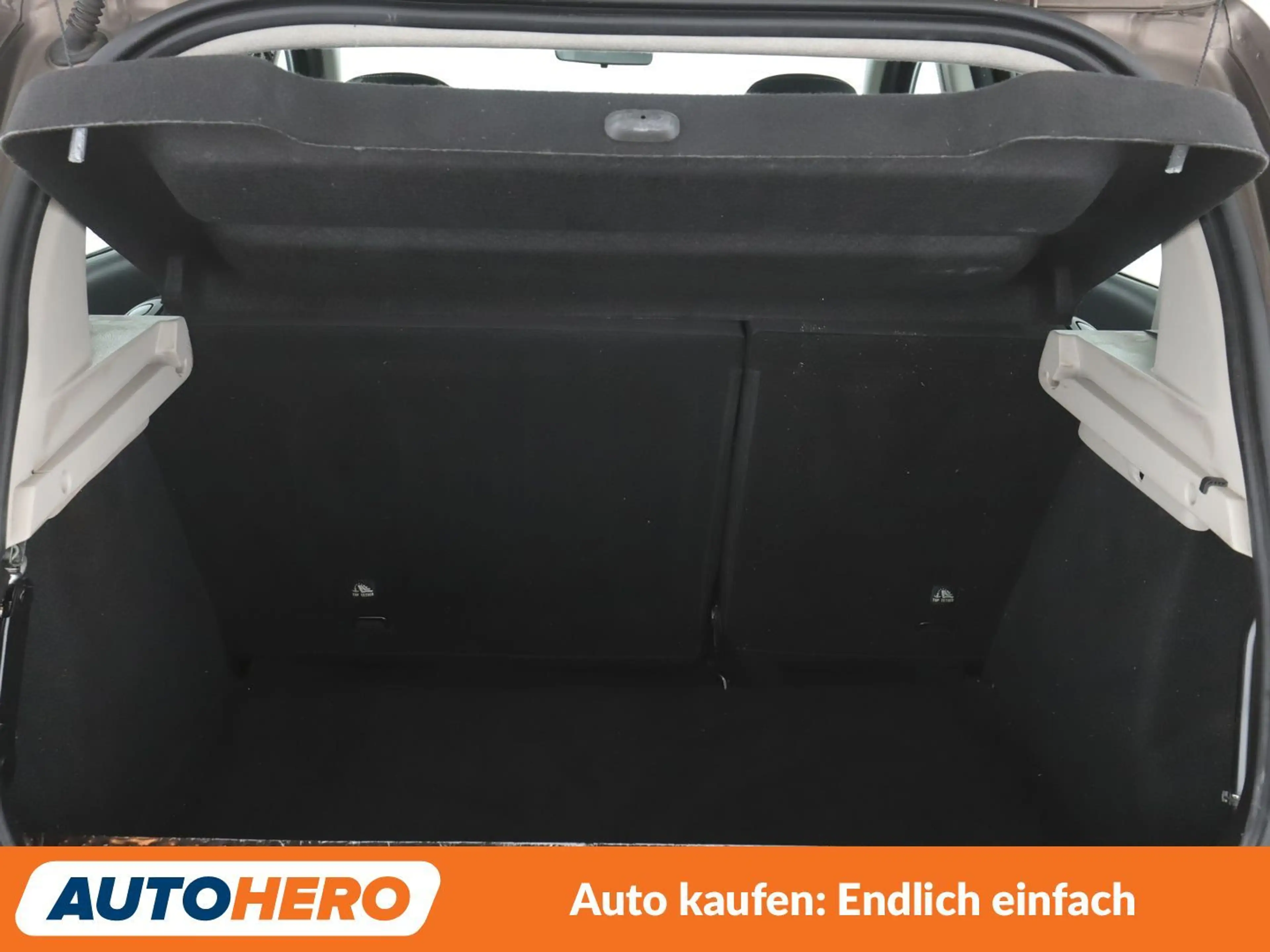 Dacia Sandero 0.9 TCe Stepway Essential *AHK*KLIMA*GARANTIE* — photo 17