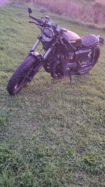 Kawasaki GT 550 - foto 5