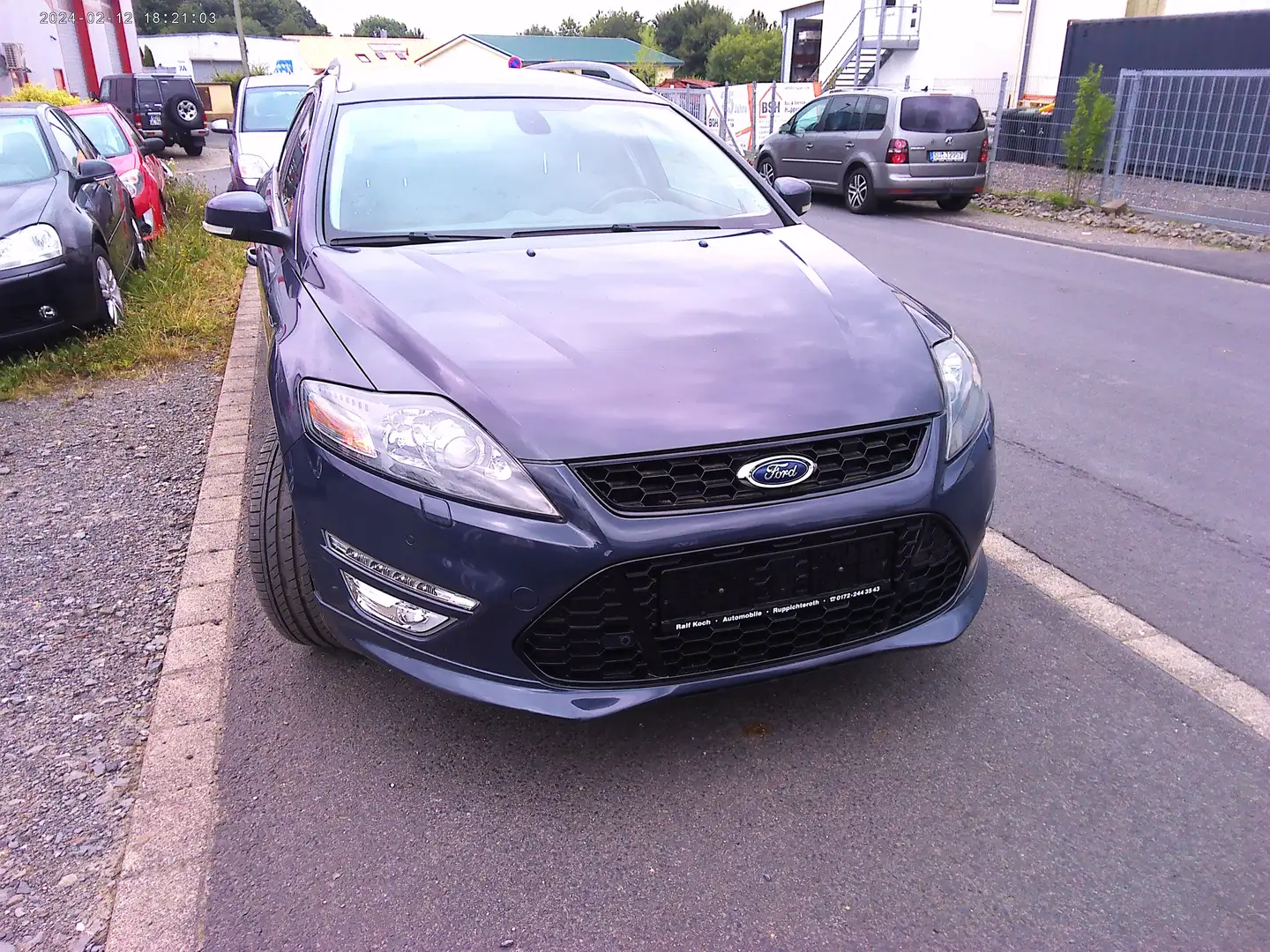 Ford Mondeo 2.0 Ecoboost  Titanium Grau - 2
