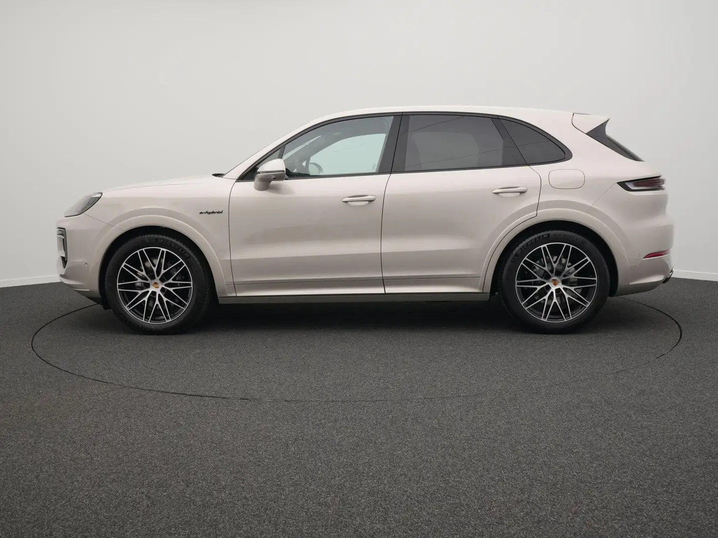 Porsche Cayenne E-Hybrid Beige - 2