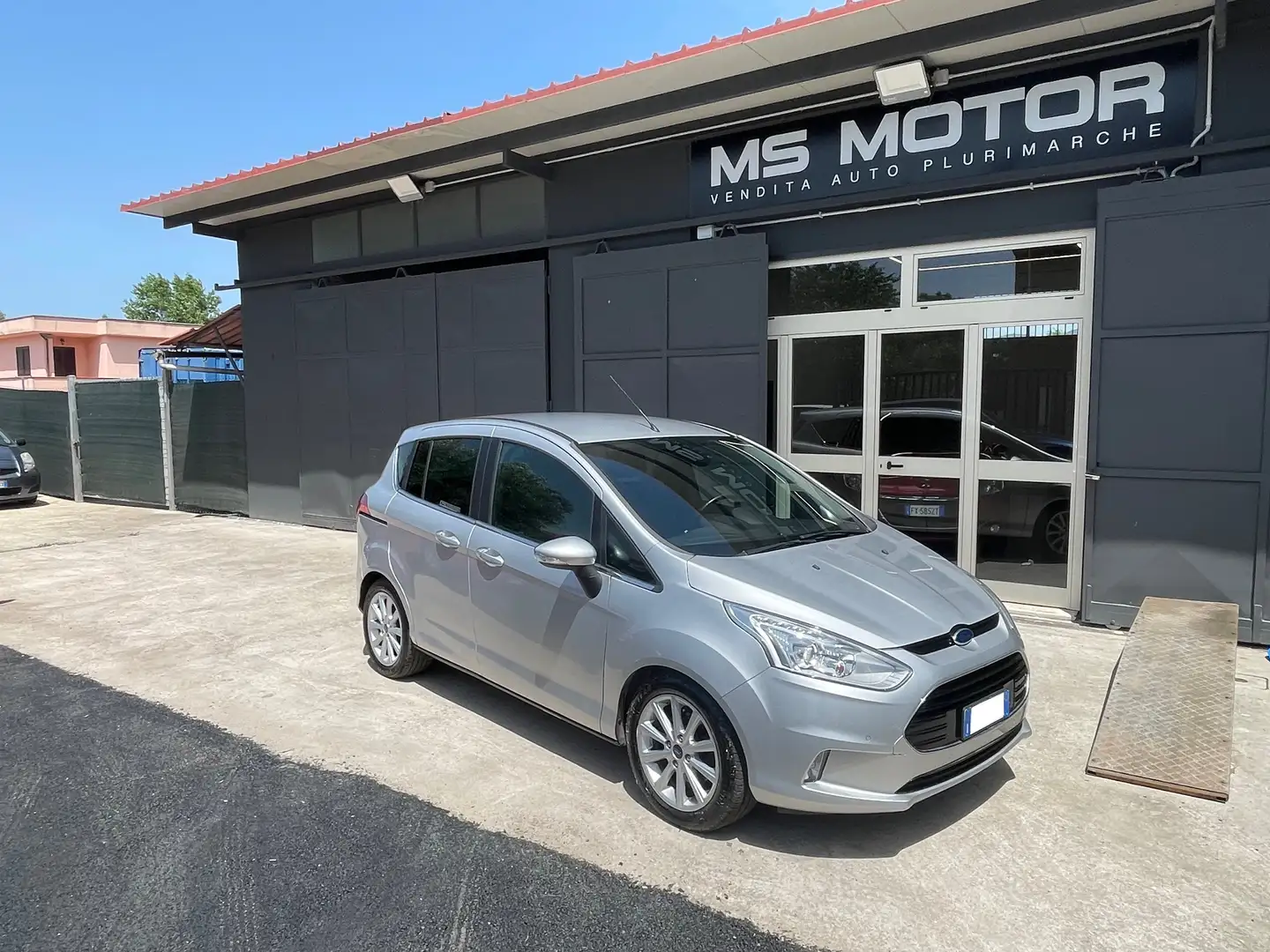 Ford B-Max B-Max 1.5 tdci Business Titanium 75cv E6 Gris - 1