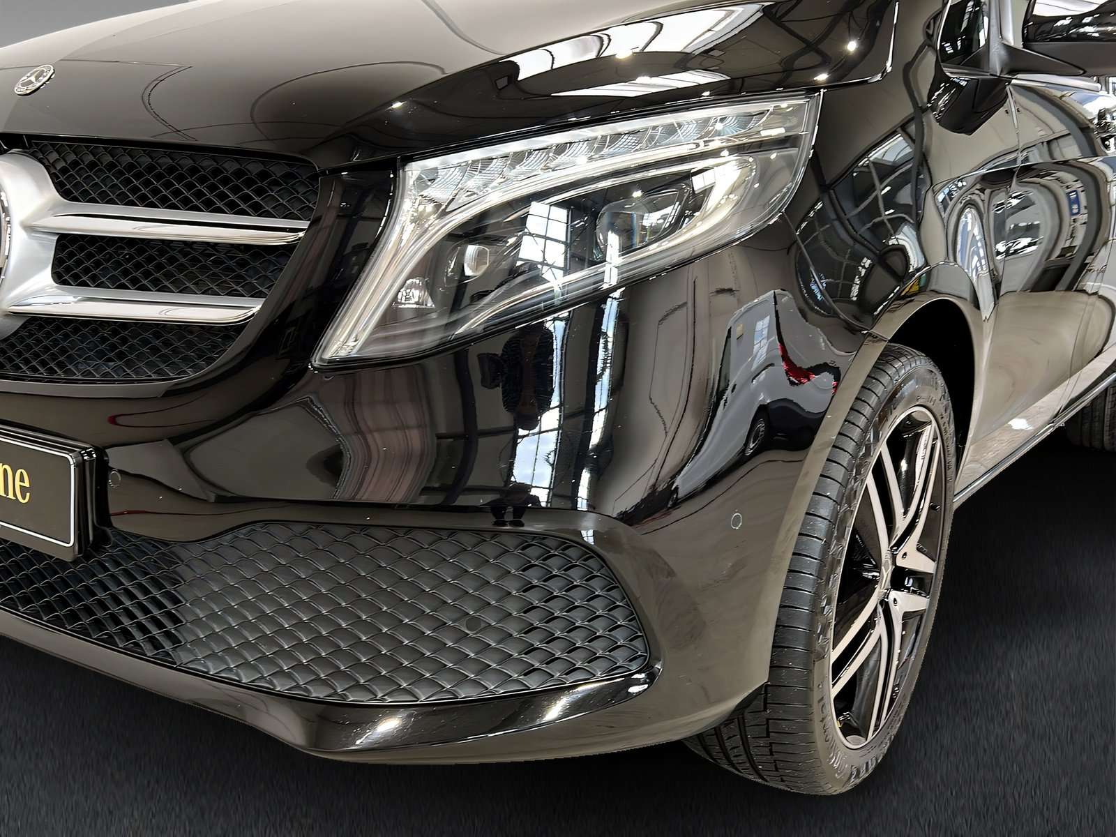 Mercedes-Benz V 250
