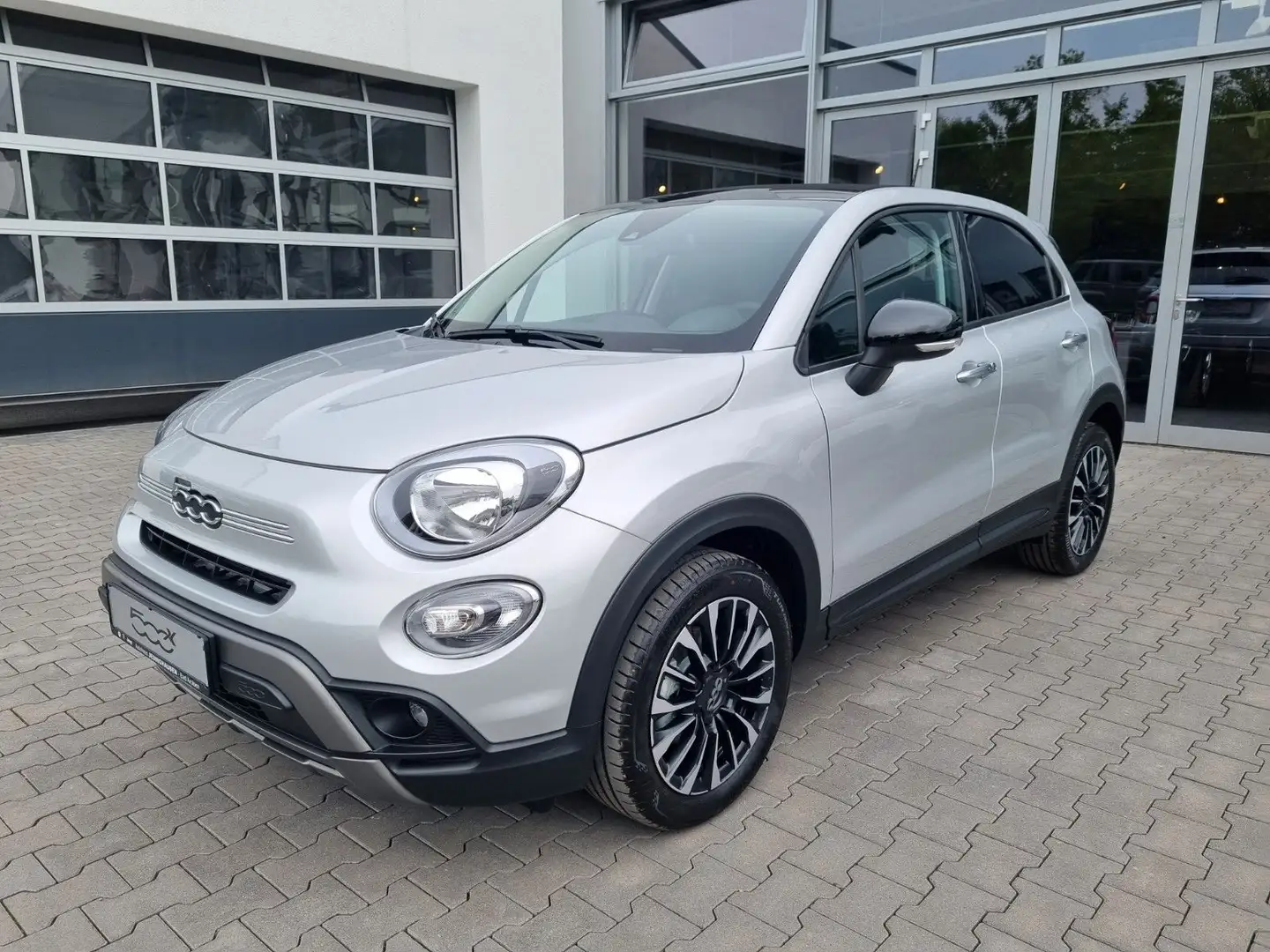 Fiat 500X Dolcevita Cross 4x2 Navi*CarPlay*Faltdach Grau - 1