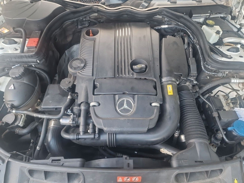 Mercedes-Benz C 250 COUPE CGI AMG-LINE/AUTM/LEDER/XENON/PDC — photo 10