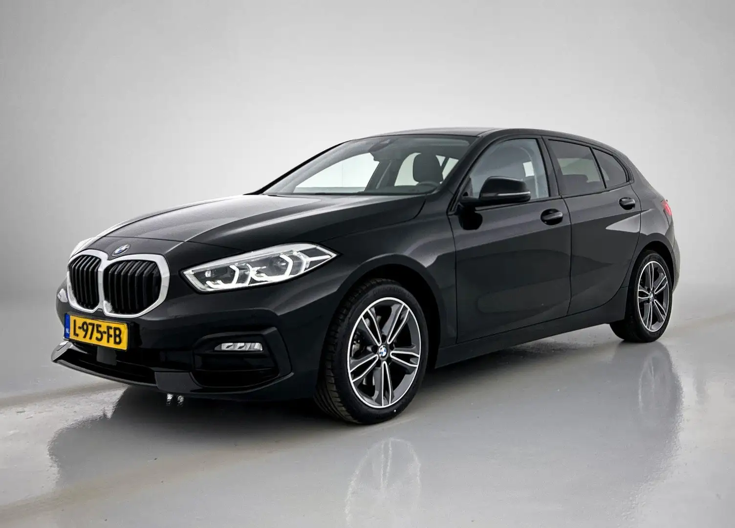 BMW 118 1-serie 118i High Executive (1e Eig, NL-auto, Deal Zwart - 1