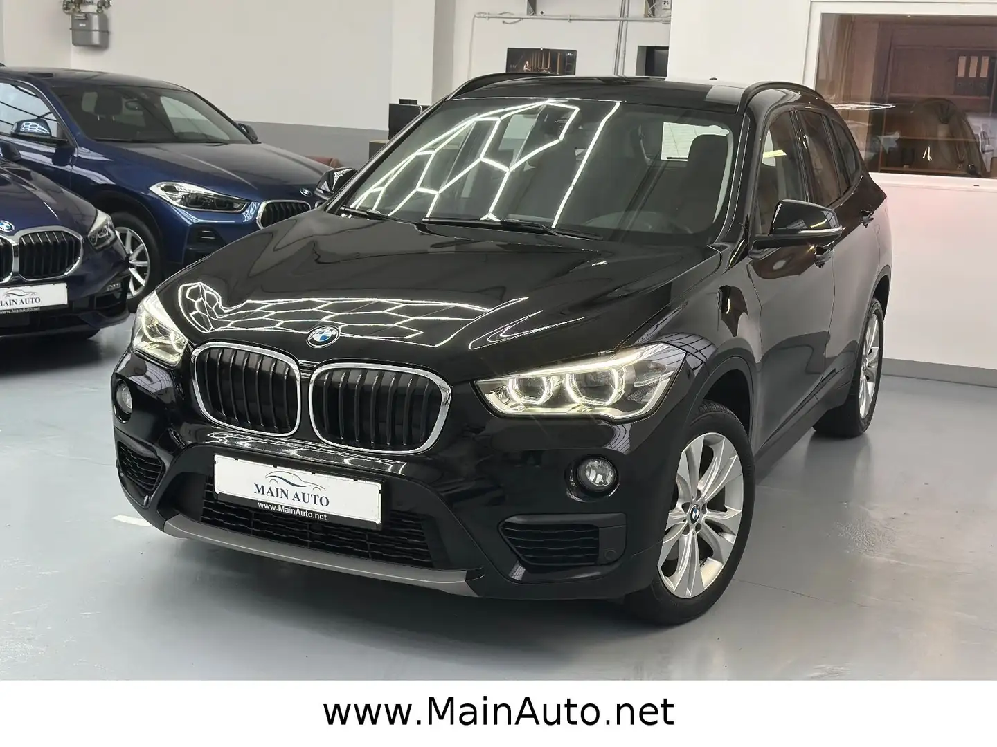 BMW X1 sDrive 18d Aut/NAVI/LED/18"ALUS/AHK Noir - 1