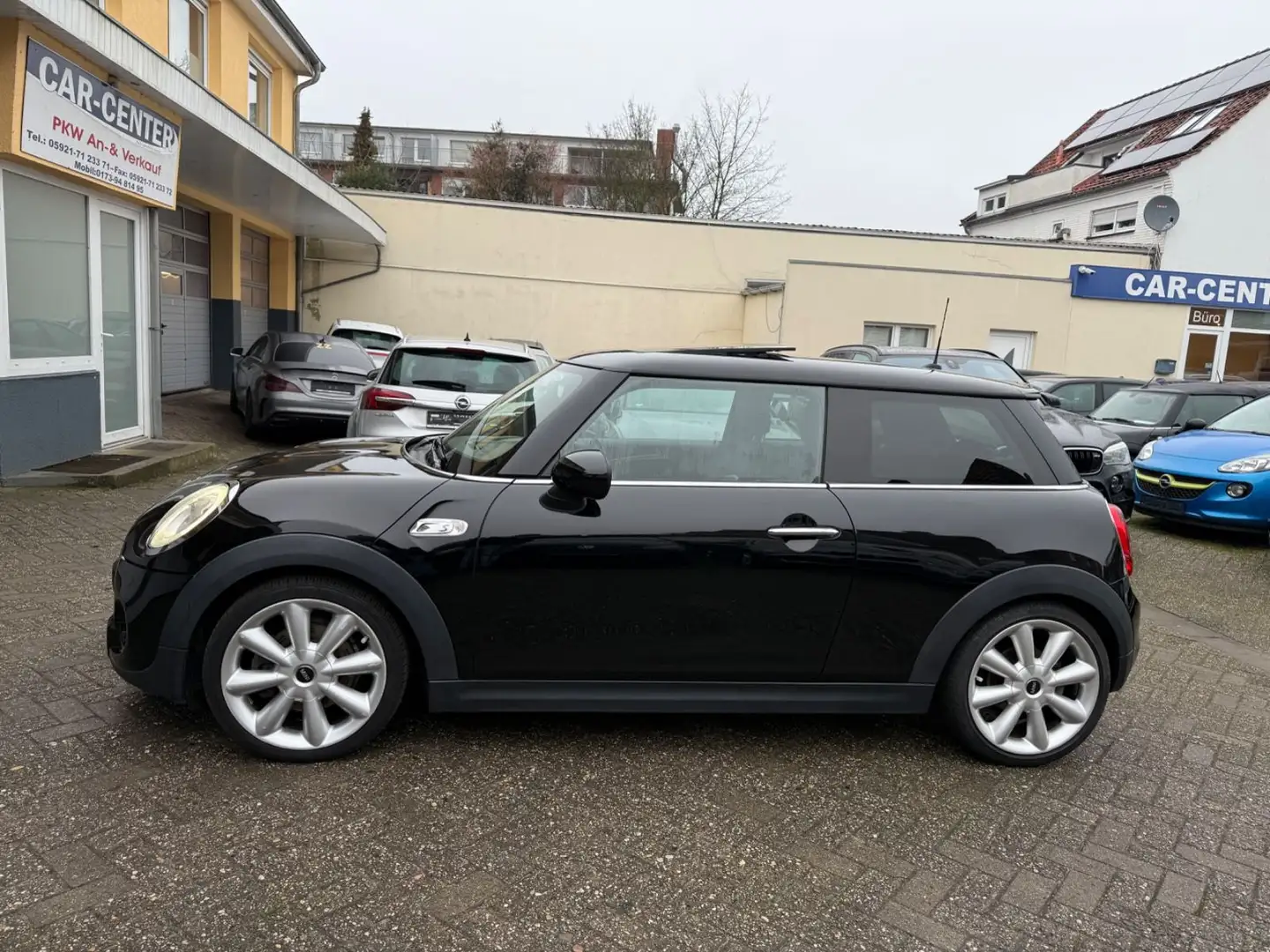 MINI Cooper S *PANO*XENON*MFL*** crna - 2