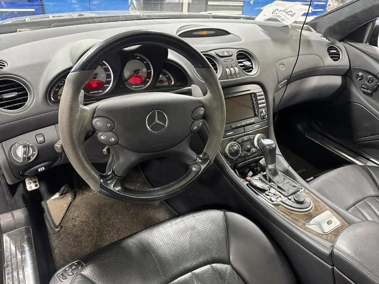 Mercedes-Benz SL снимка Mercedes-Benz SL