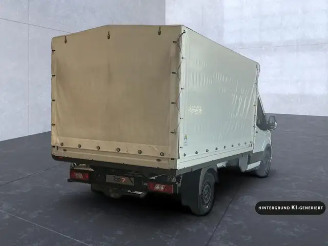 Ford Transit view 5