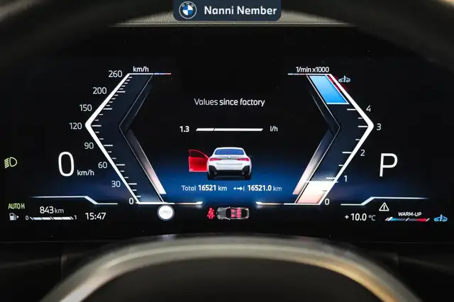 BMW 4 Series view 9