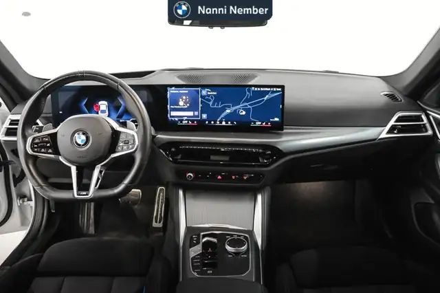 BMW 4 Series view 11