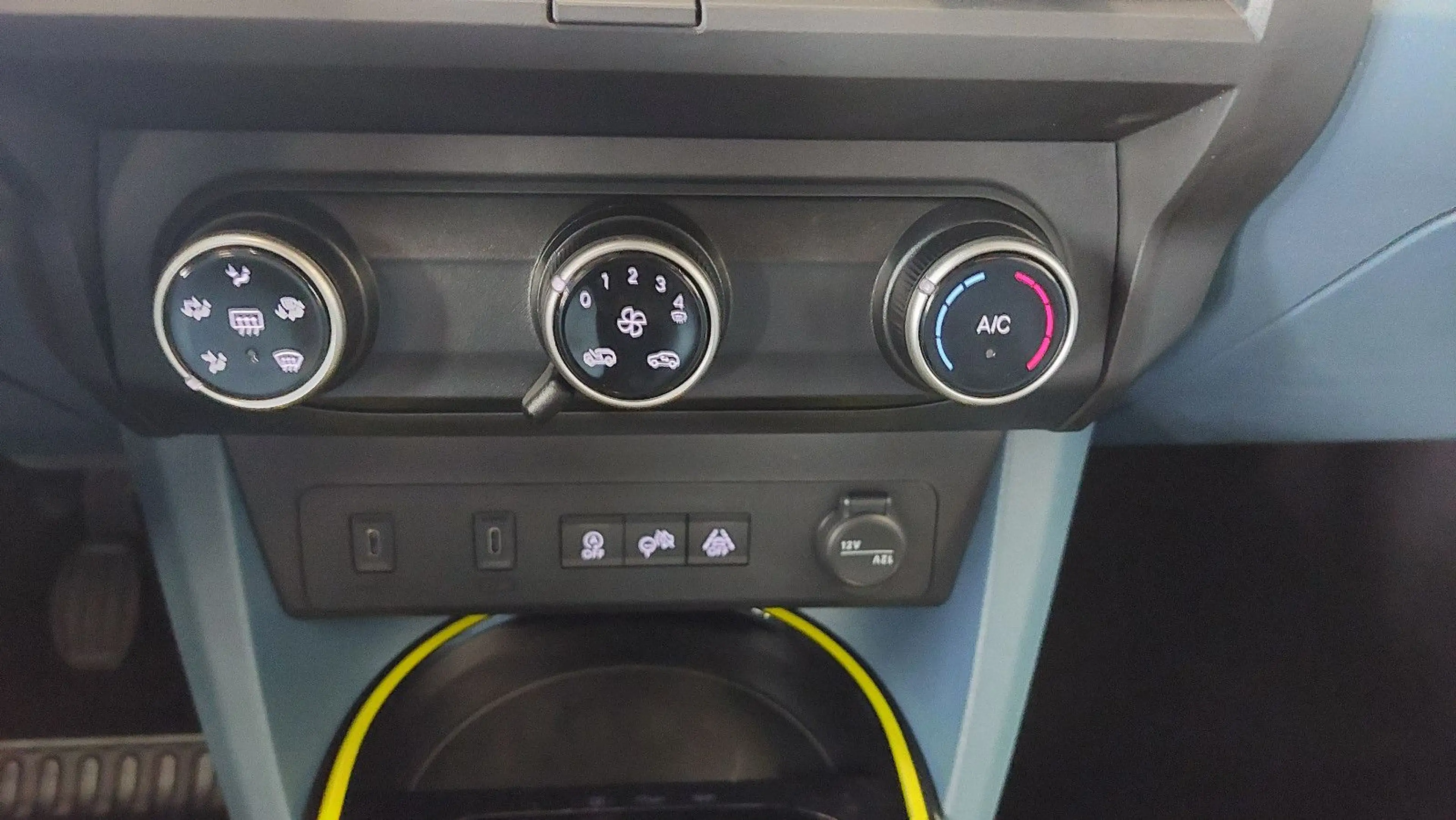 Fiat Grande Panda 1.2 Turbo 74 kW Icon — photo 12