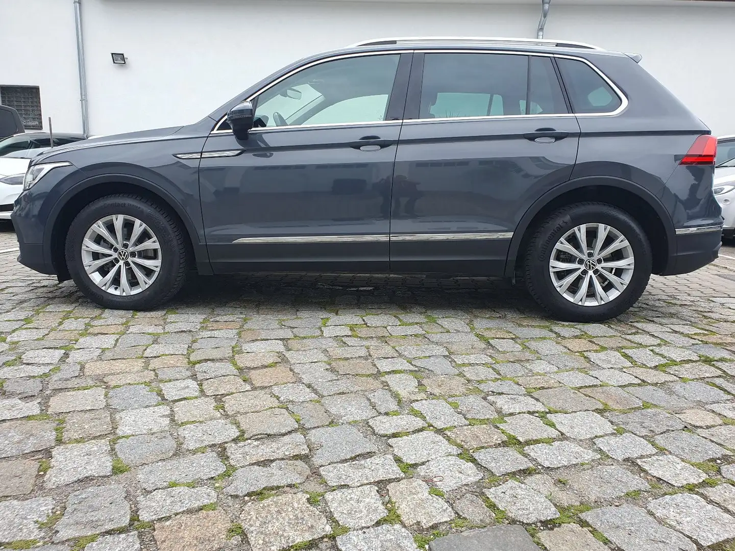 Volkswagen Tiguan Life Gris - 2