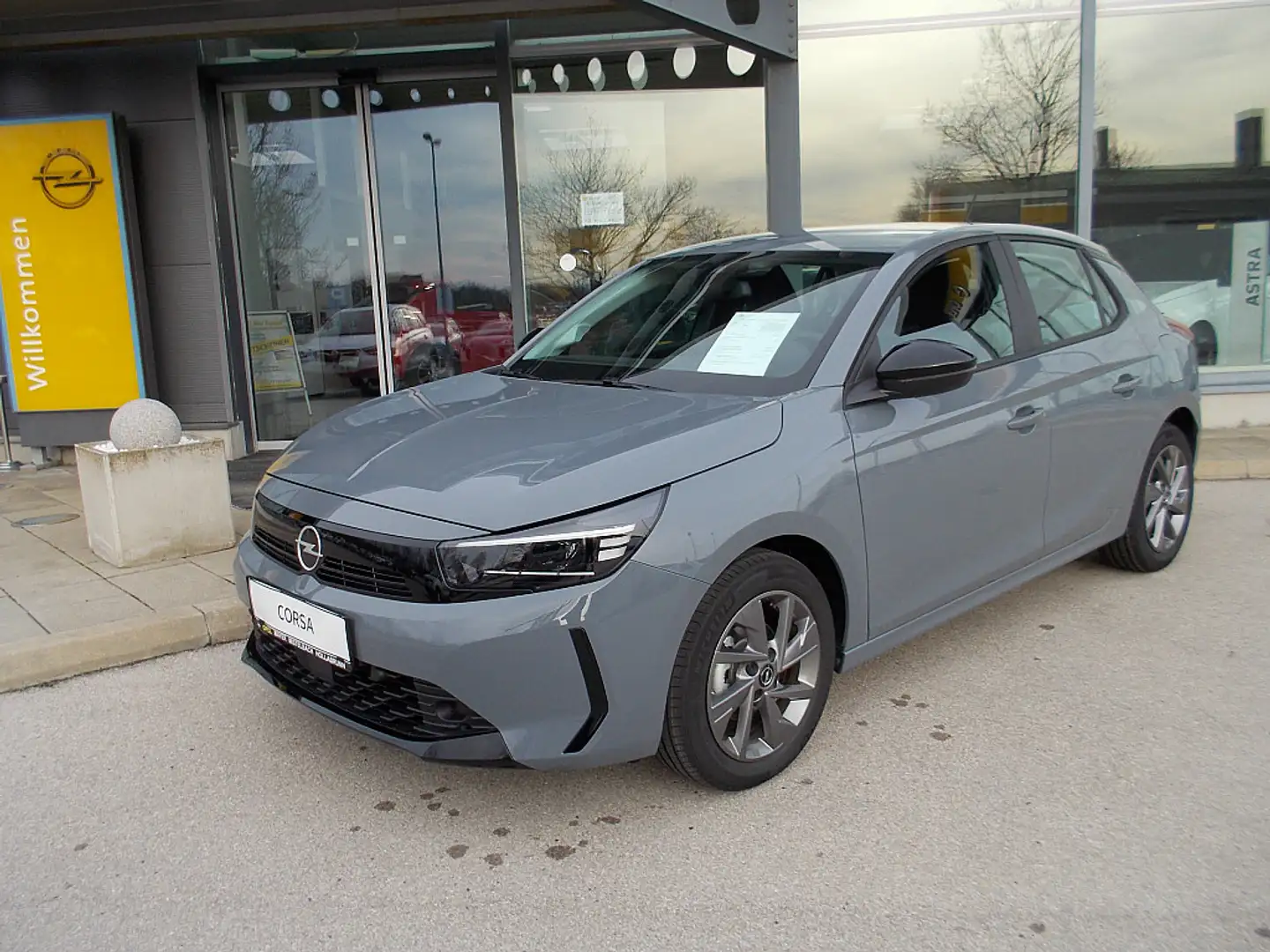 Opel Corsa 1,2 Euro 6.4 Grau - 1