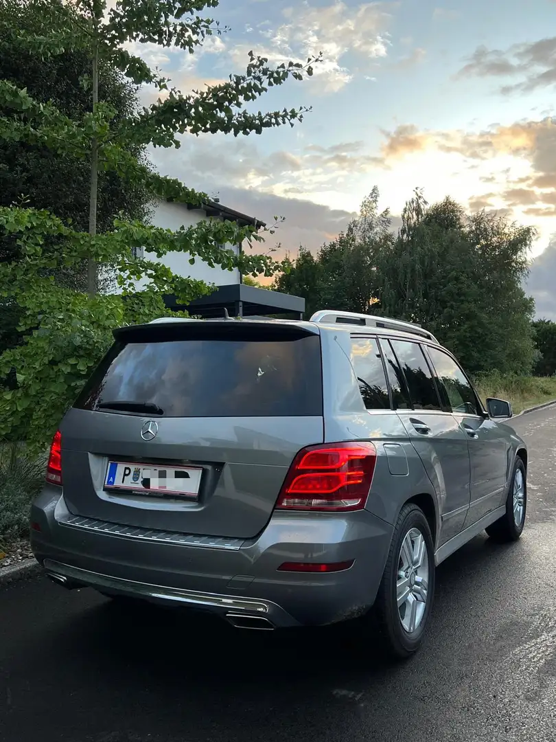 Mercedes-Benz GLK 200 CDI (BlueEFFICIENCY) Grau - 2