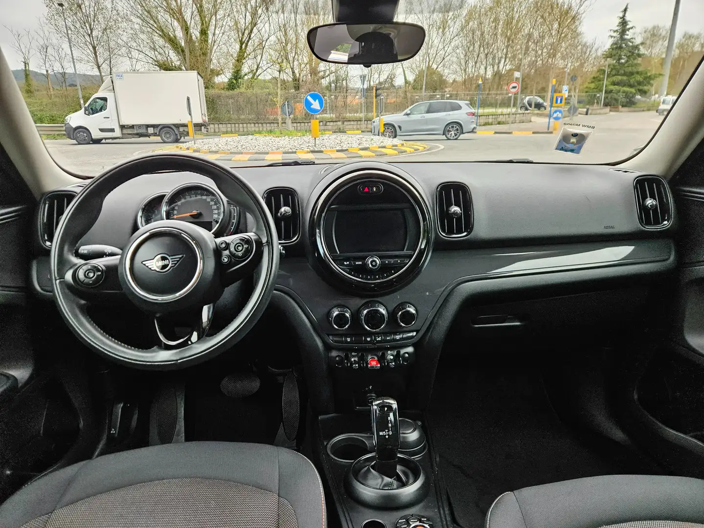 MINI Cooper D Countryman Mini Countryman F60 1.5 Business auto 7m Negro - 2