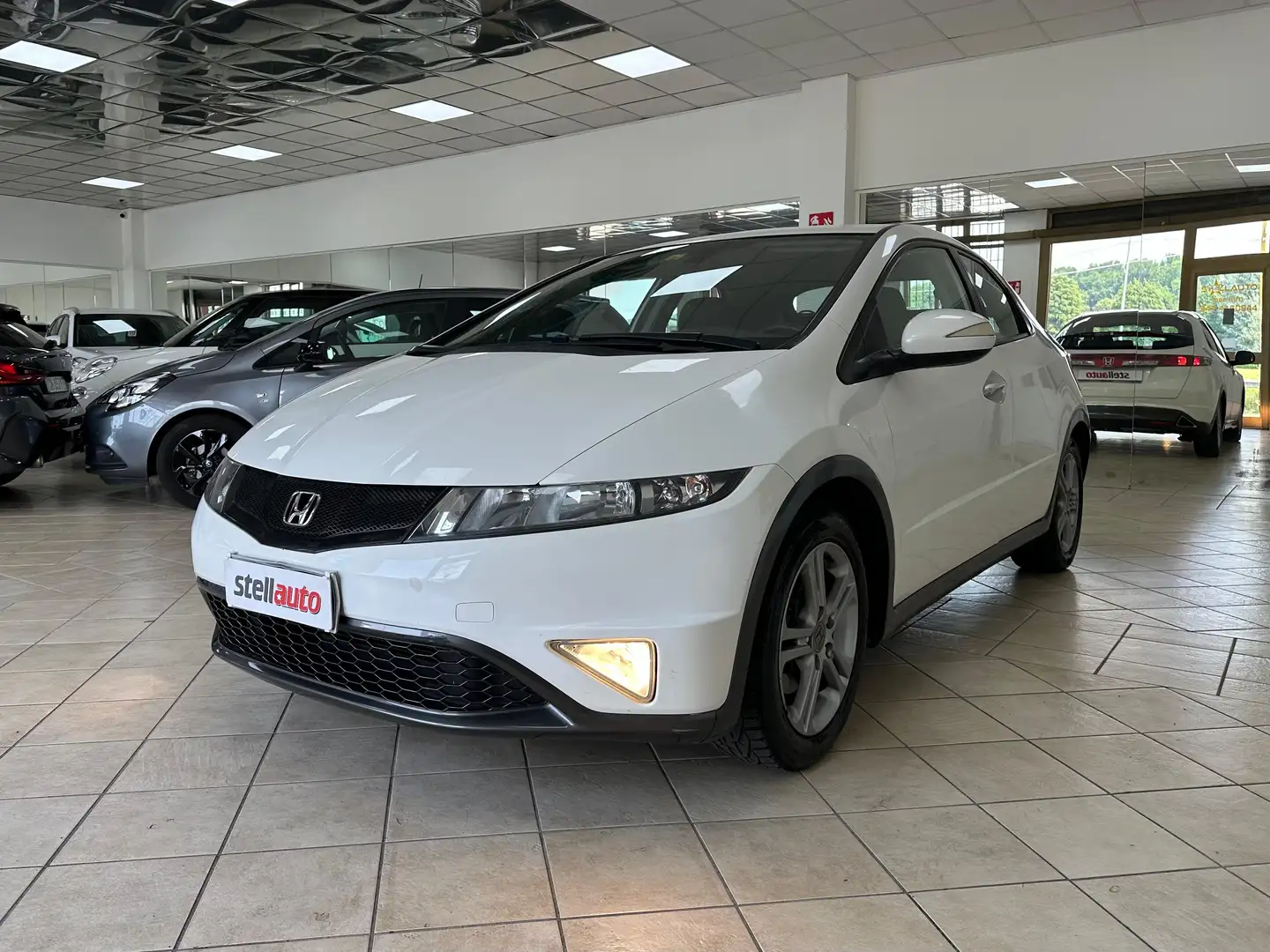 Honda Civic Civic 5p 1.4 i-vtec Elegance Blanc - 1