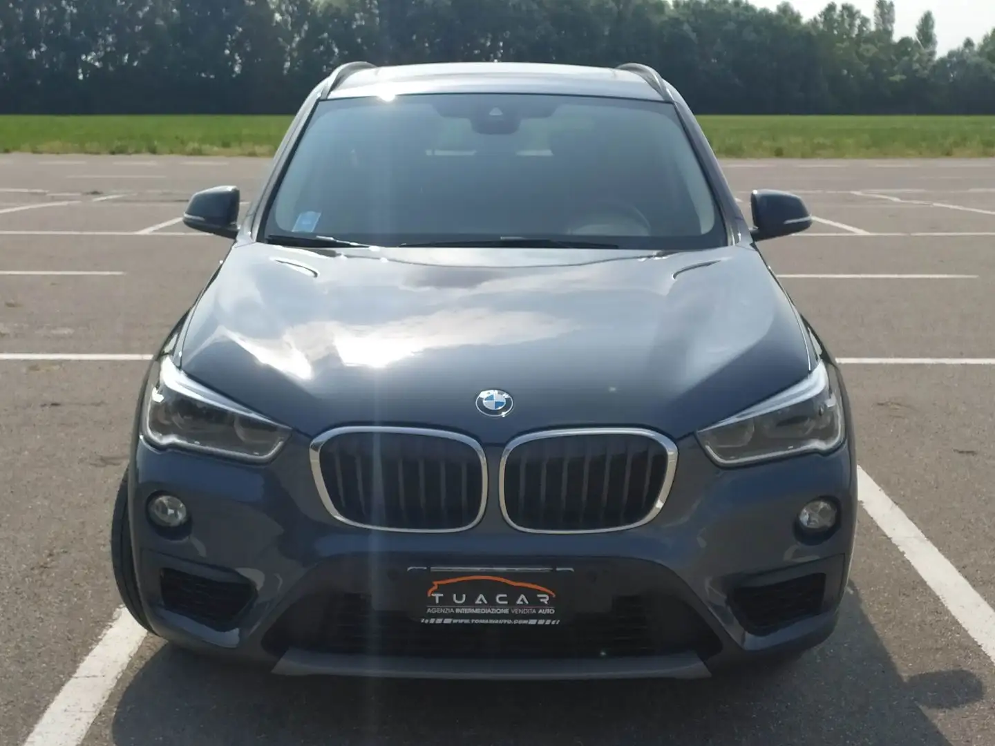 BMW X1 Business 18 d Grijs - 2