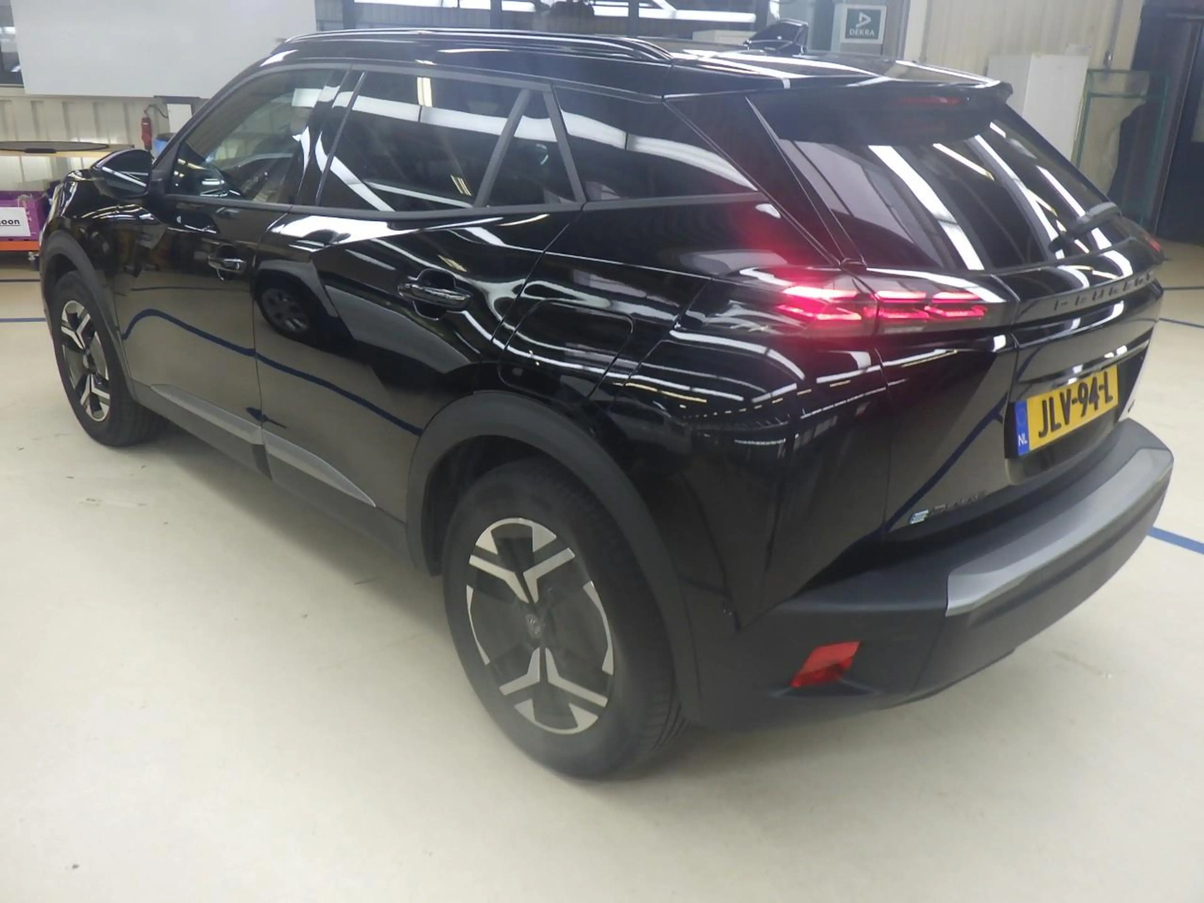 Peugeot e-2008 EV GT Avantage 54 kWh | Fase 3 laden | SOH 98% | M — photo 4
