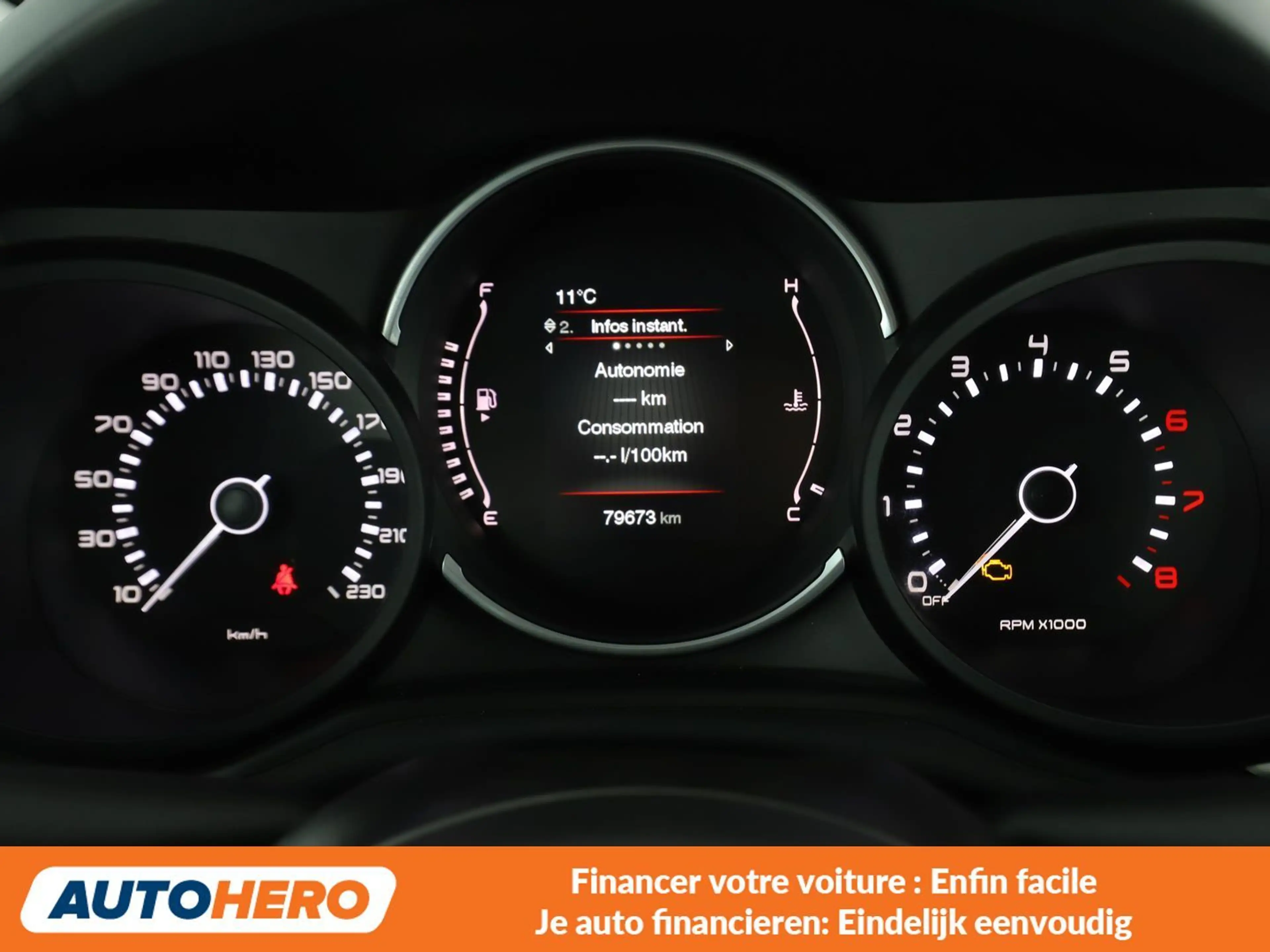 Fiat 500L 1.4 Urban Pop Star — photo 6