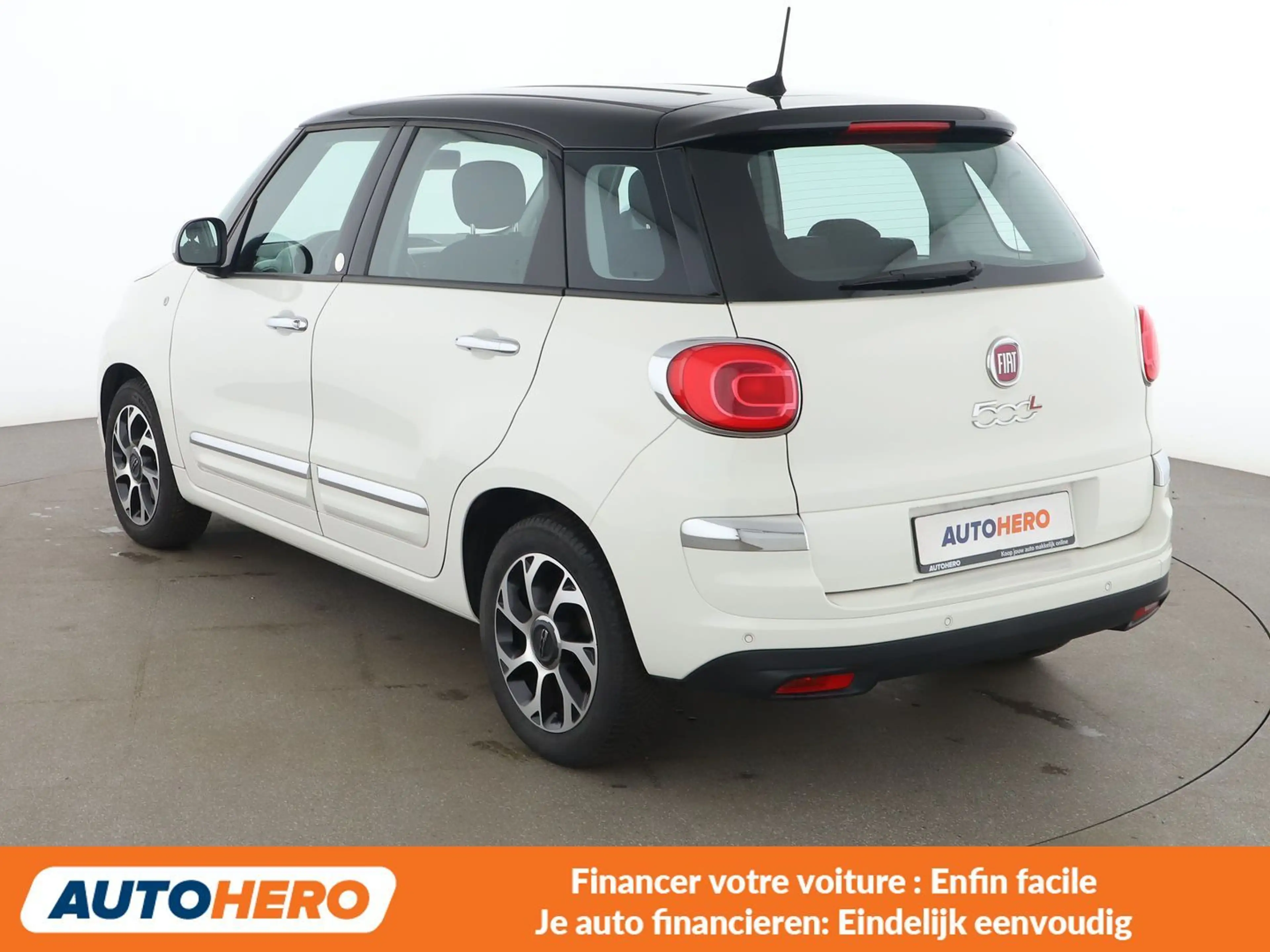 Fiat 500L 1.4 Urban Pop Star — photo 4