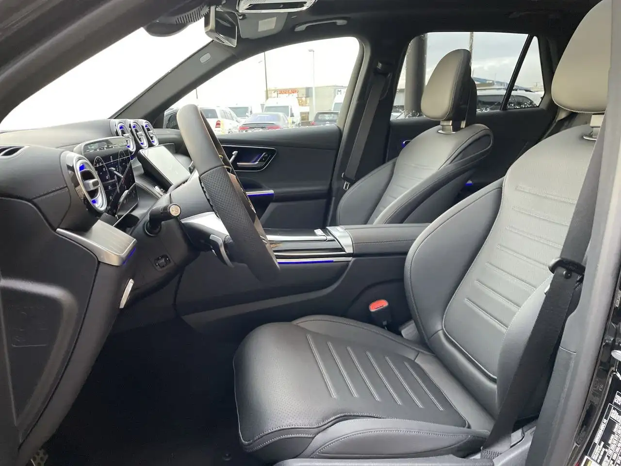 Mercedes-Benz GLC снимка Mercedes-Benz GLC