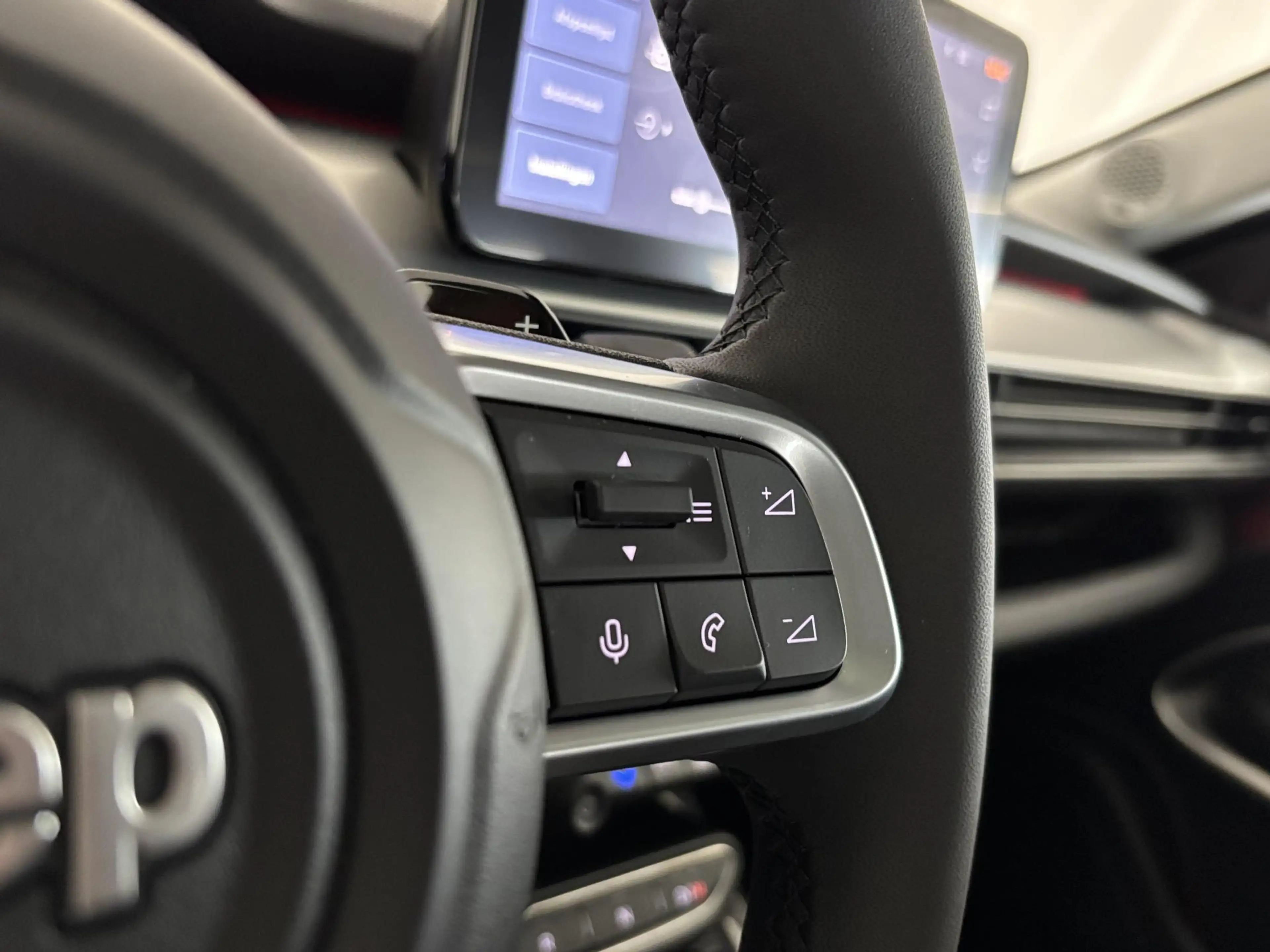 Jeep Avenger 1.2 e-Hybrid Summit | Apple/Android | Panoramadak — photo 23