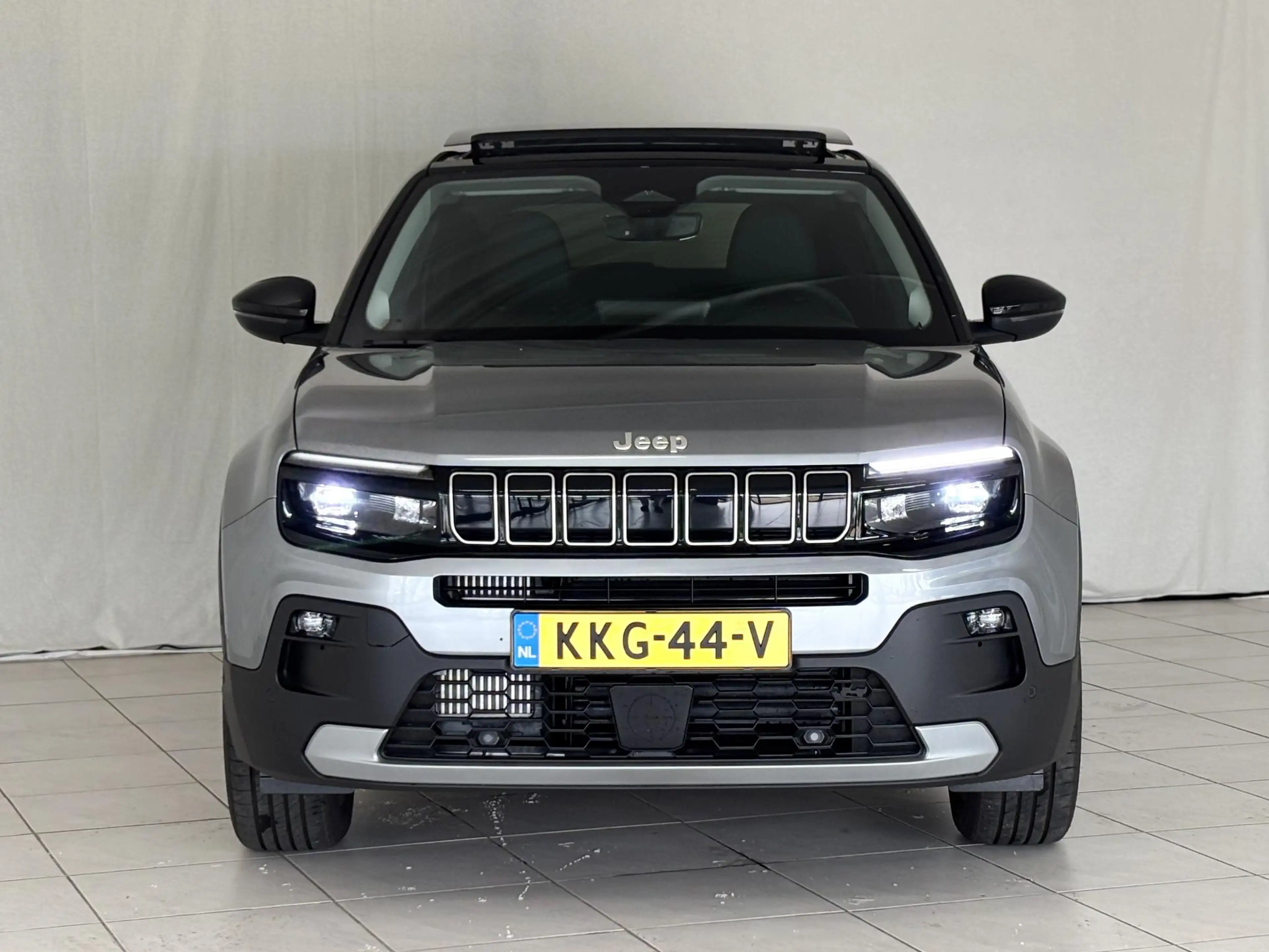Jeep Avenger 1.2 e-Hybrid Summit | Apple/Android | Panoramadak — photo 4