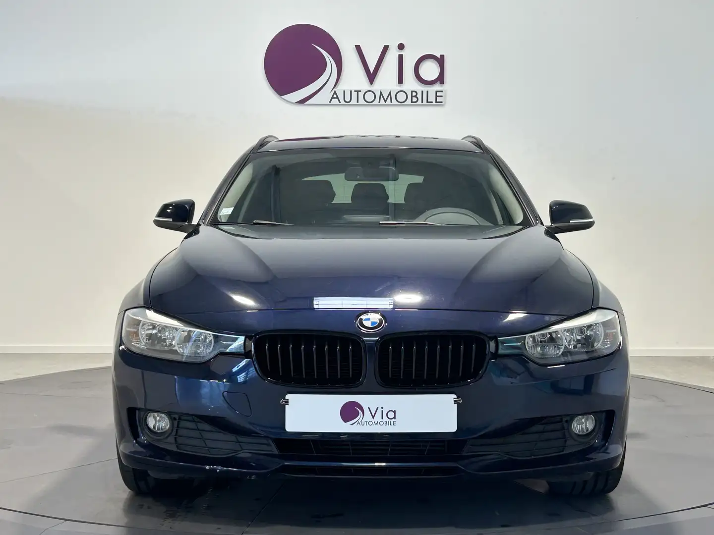 BMW 318 Touring 318d 143 ch 119 g Business Bleu - 2