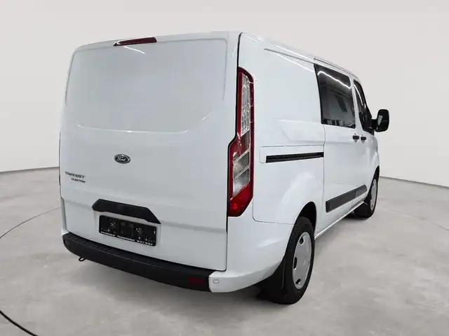 Ford Transit view 4