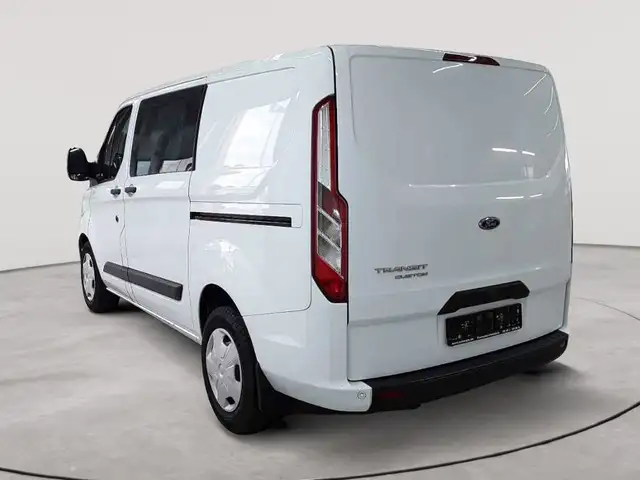 Ford Transit view 5