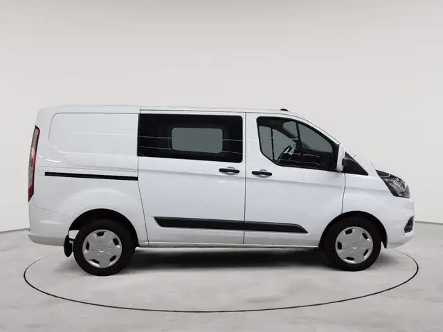 Ford Transit view 3