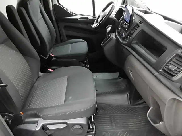 Ford Transit view 8