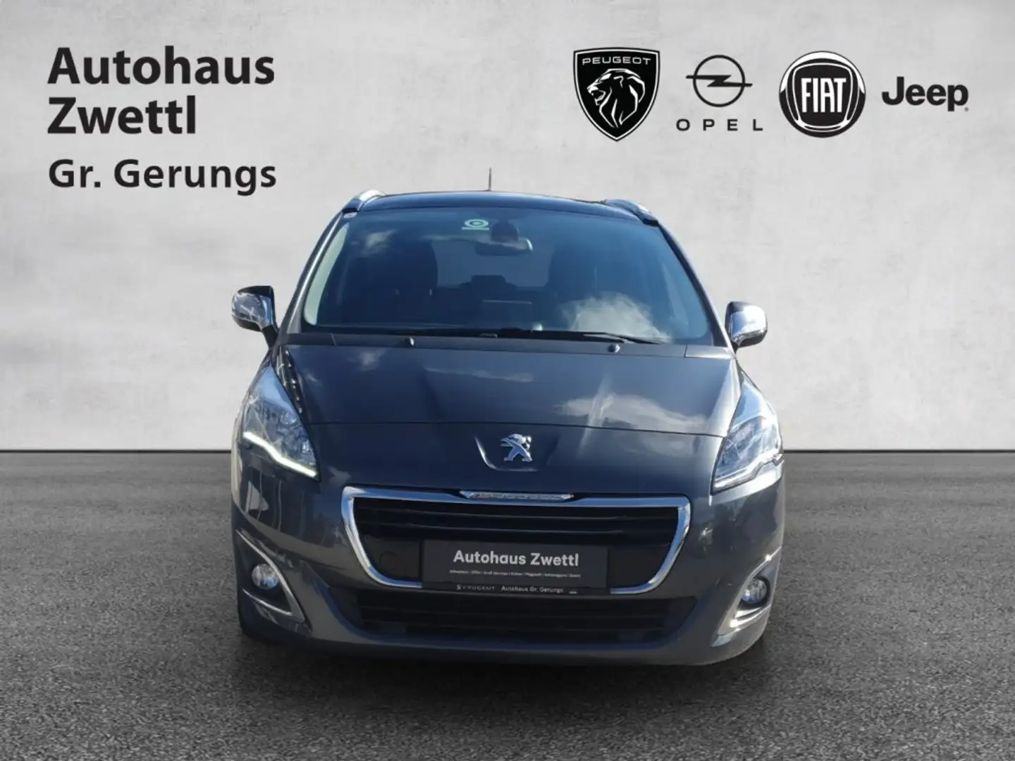 Peugeot 5008 BUSI 1,6 BHDI 120 Grau - 2