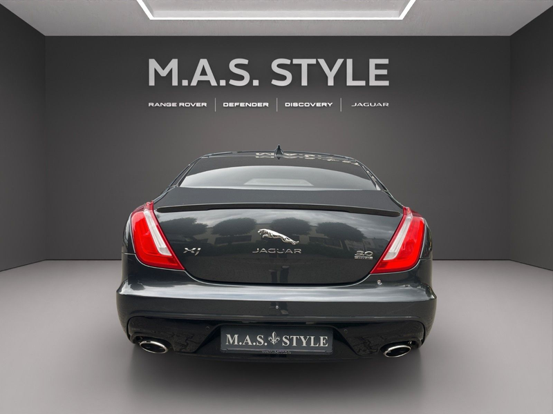 Jaguar XJ R-Sport 3.0 V6 Kompressor AWD — photo 7