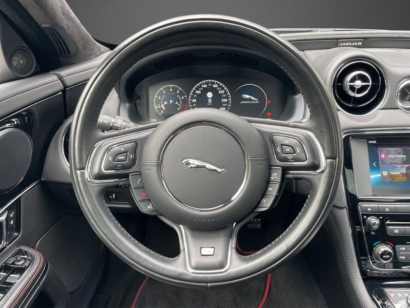 Jaguar XJ R-Sport 3.0 V6 Kompressor AWD — photo 12