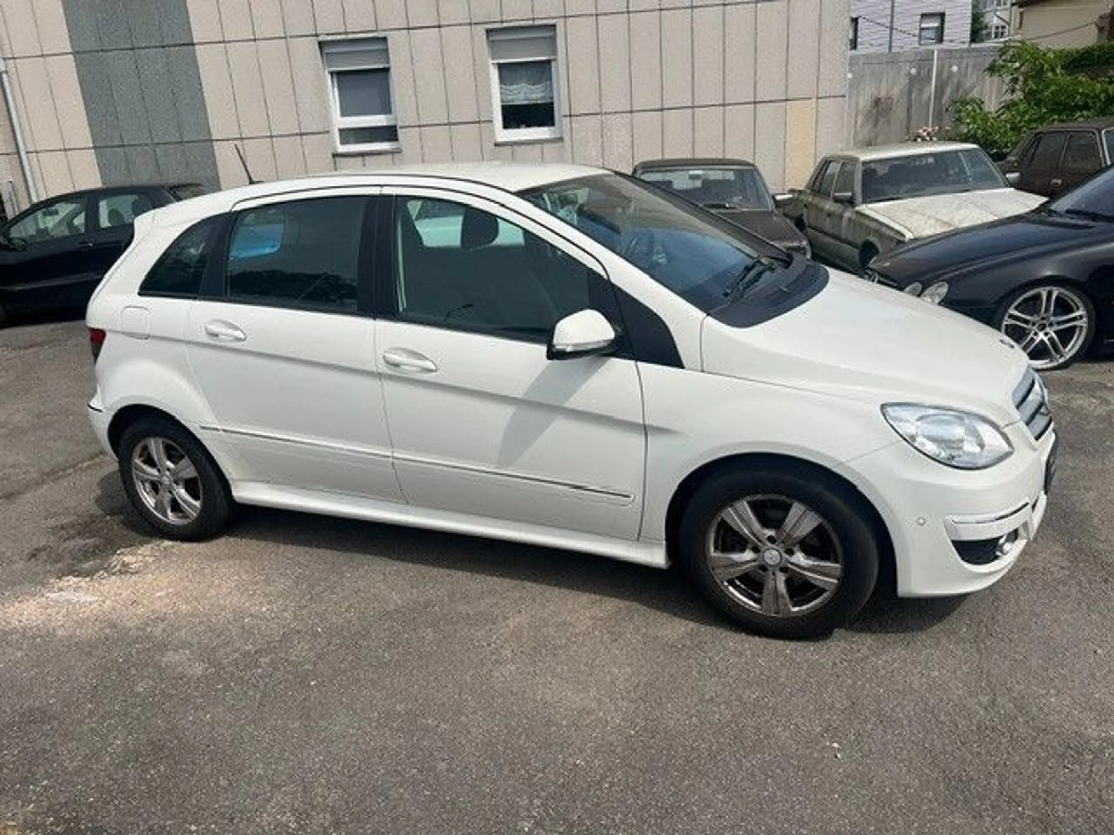 Mercedes-Benz B 200 -KLIMA+SITZ.+AHK-PDC-SCHECKH-incl. GARANTIE — photo 3