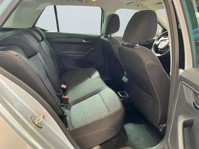 Skoda Fabia view 11