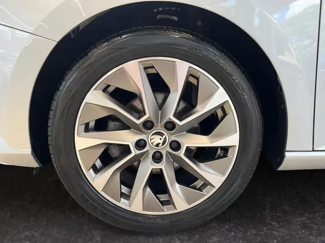 Skoda Fabia view 15