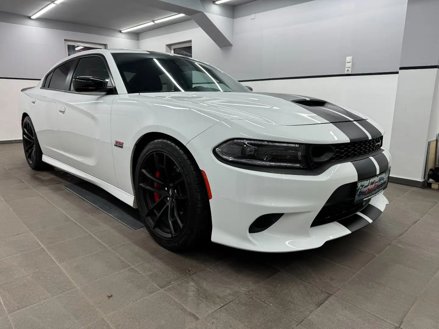 Dodge Charger 6.4 SRT Scat Pack/Last Call/Dynamic Pack Blanco - 2
