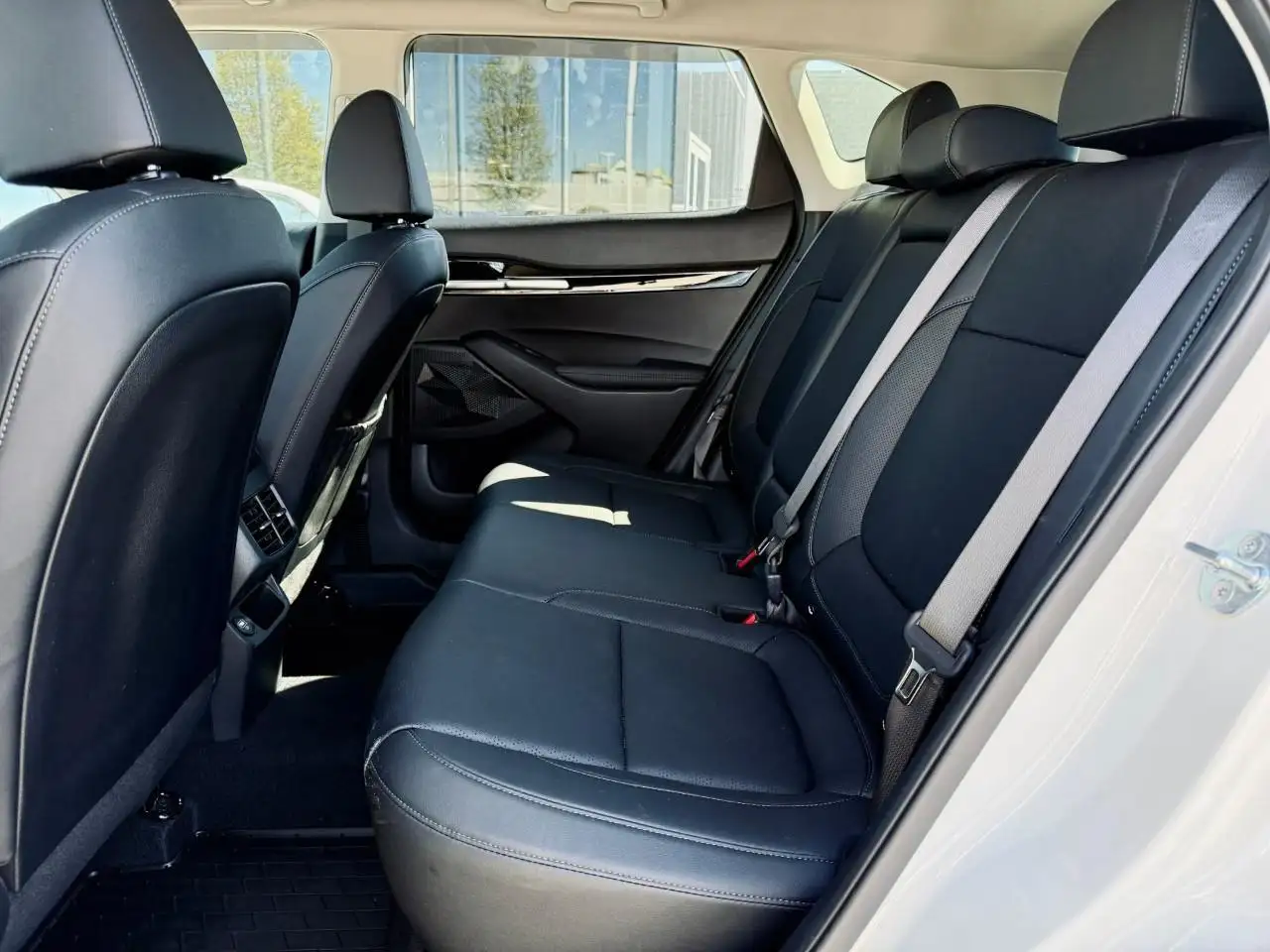 Kia Seltos снимка Kia Seltos