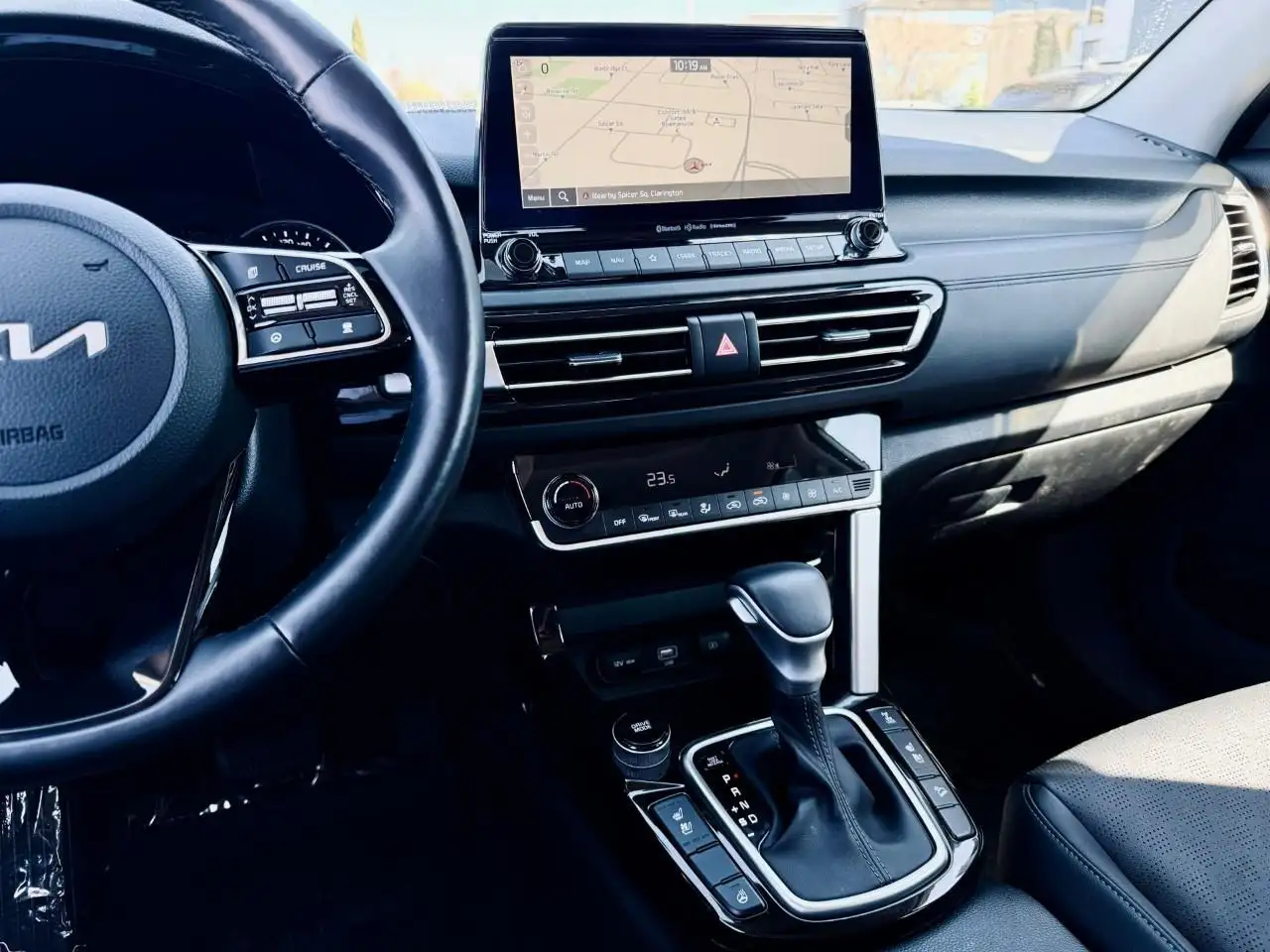 Kia Seltos снимка Kia Seltos