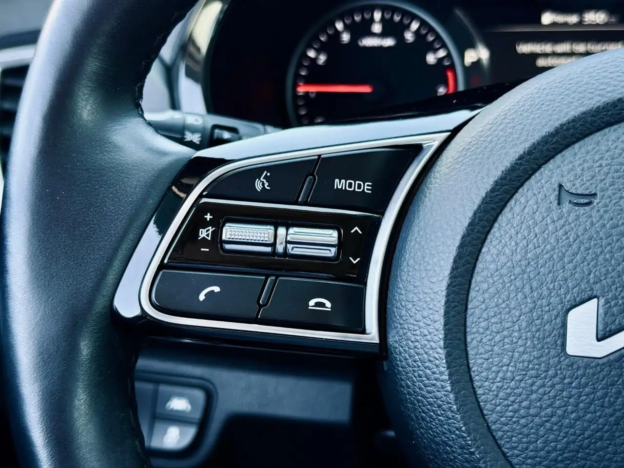 Kia Seltos снимка Kia Seltos