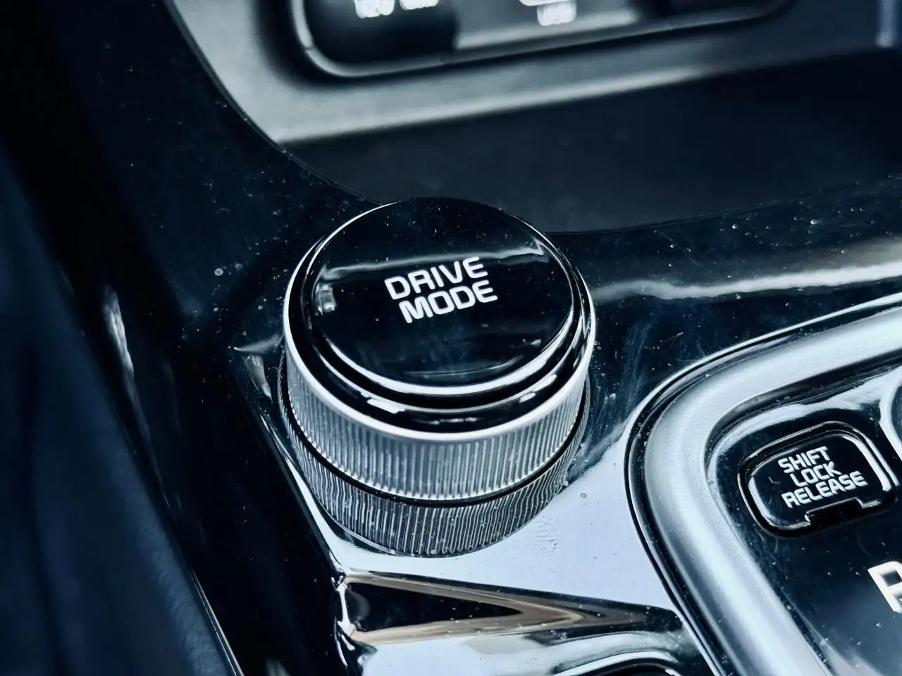 Kia Seltos снимка Kia Seltos