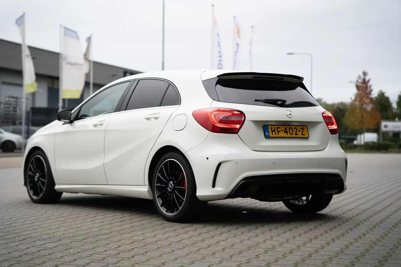 Mercedes-Benz A 180