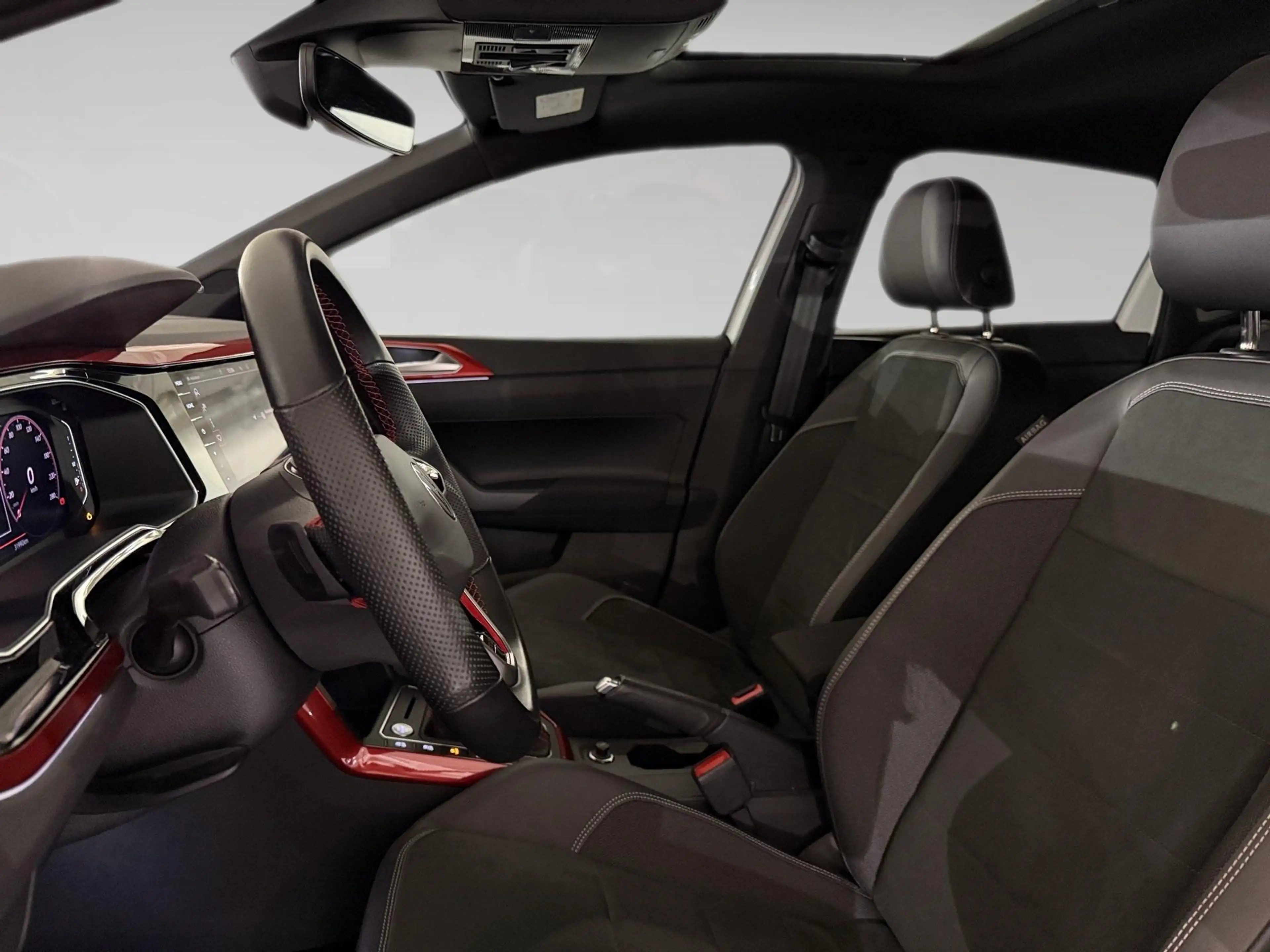 Volkswagen Polo GTI 2.0 TSI 152kW DSG7 — photo 4