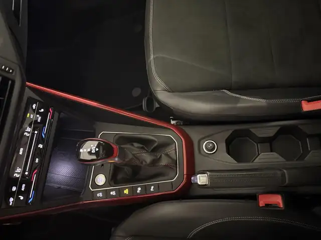 Volkswagen Polo view 10