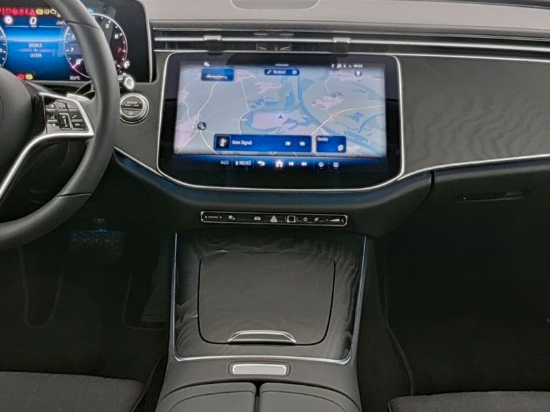 Mercedes-Benz E 200 T Avantgarde Int/Ext AHK Distronic Keyless — photo 9