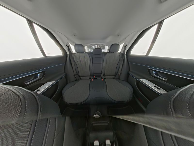 Mercedes-Benz E 200 T Avantgarde Int/Ext AHK Distronic Keyless — photo 7